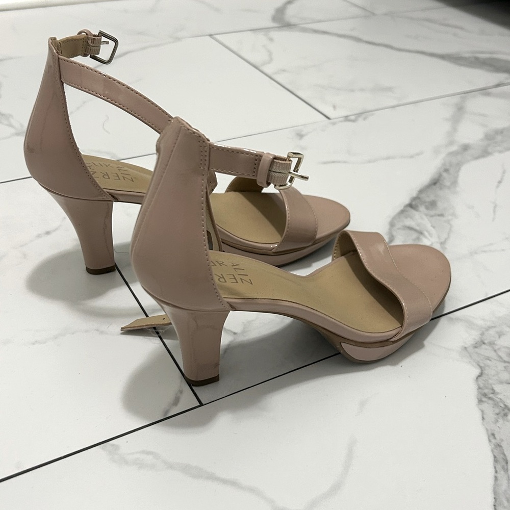 Naturalizer Heels